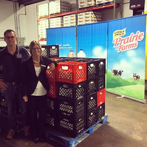 Prairie Farms donates 14,500 gallons of milk to Midwest foodbank