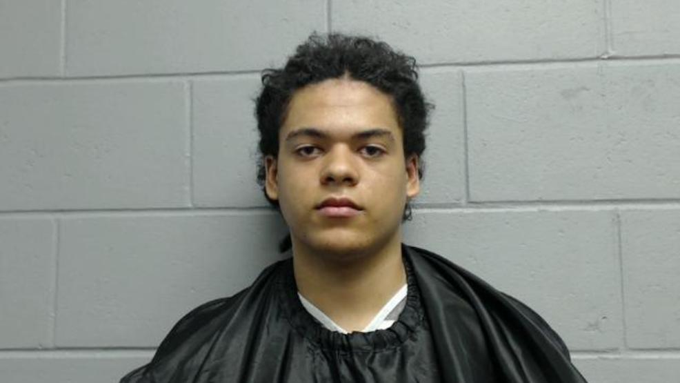 Meredosia teen charged with murder