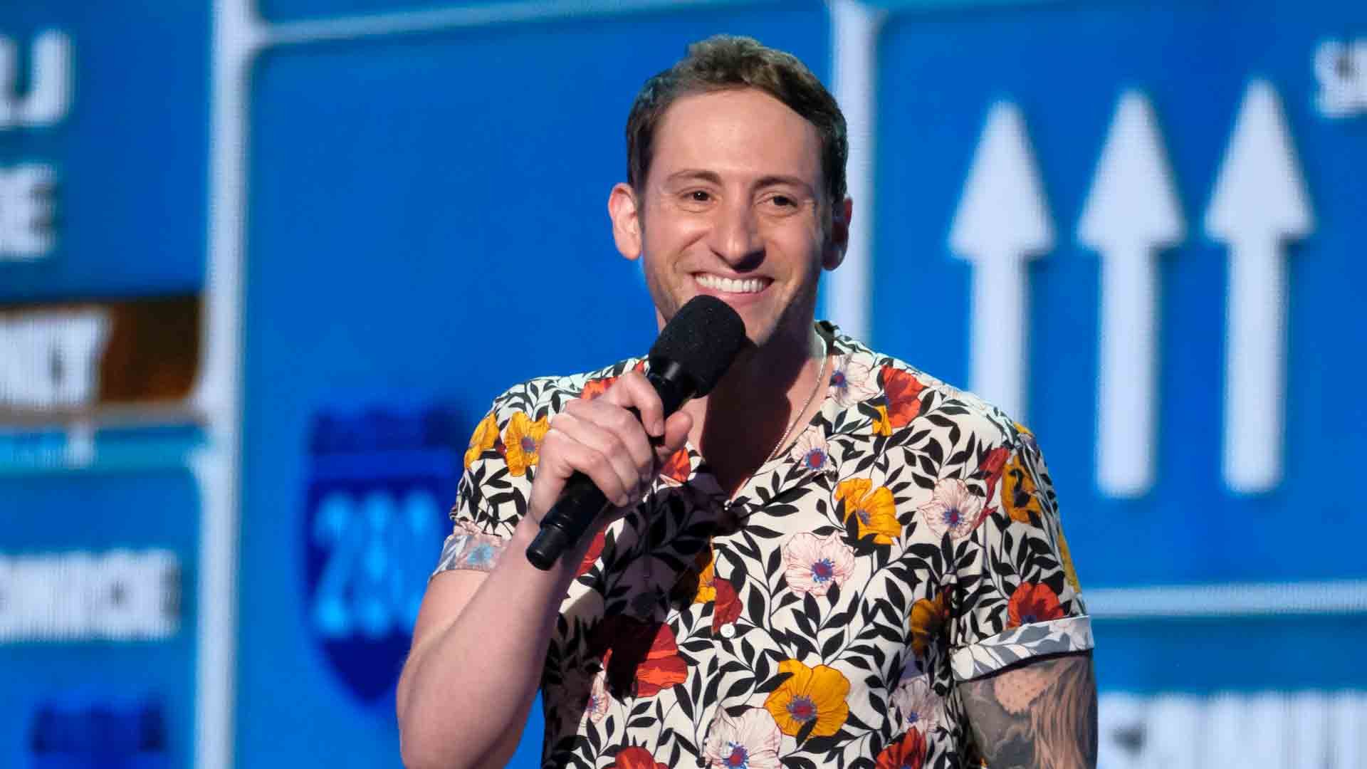 'AGT' comedian performing free show at Richland