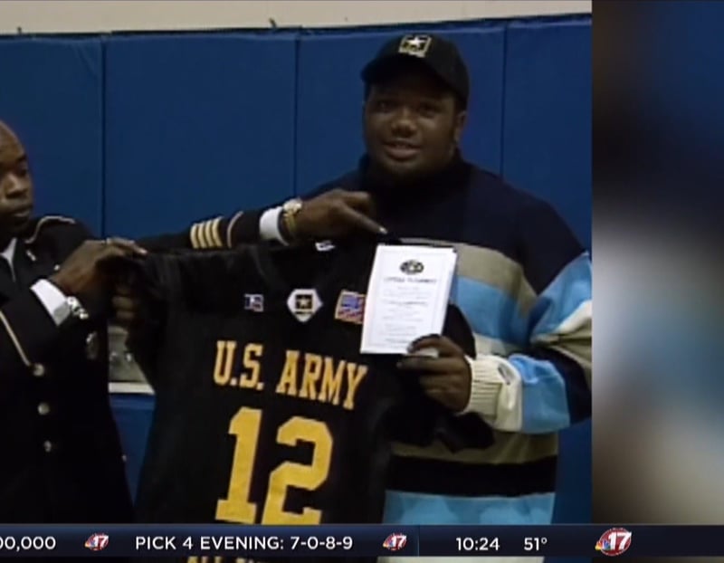 Lawrence "Moe" Dampeer was the No. 24 overall prospect in the Class of 2003 as a defensive lineman. Lawrence "Moe" Dampeer was the No. 24 overall prospect in the Class of 2003 as a defensive lineman.